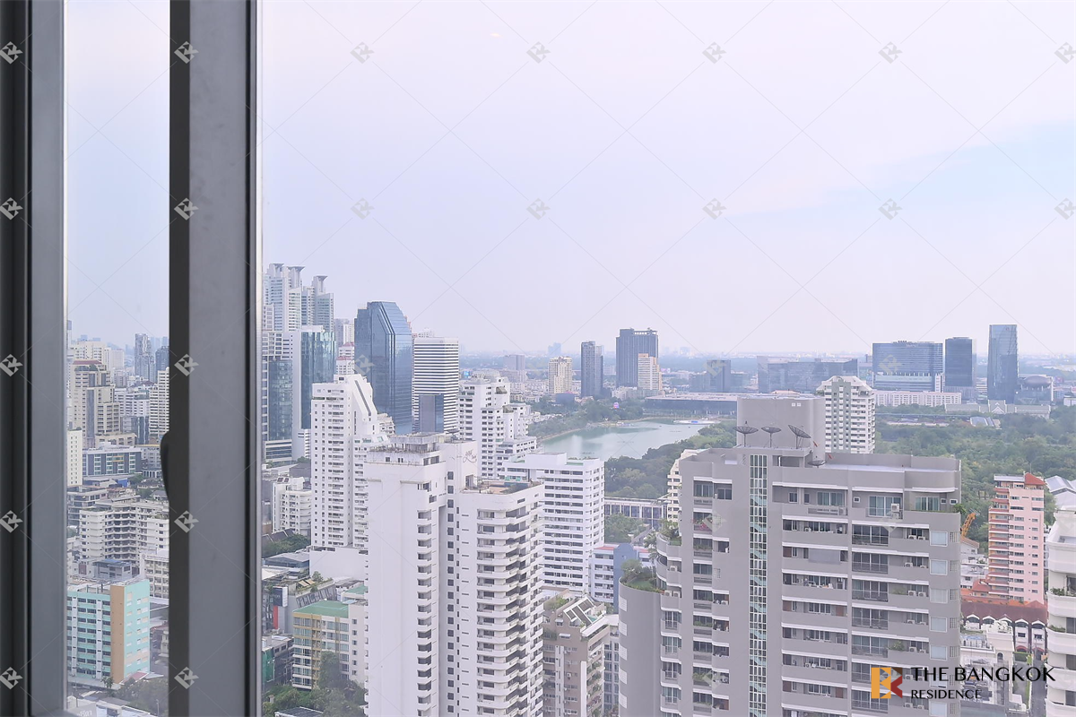 picture Q1 Sukhumvit near BTS Nana - 7/10