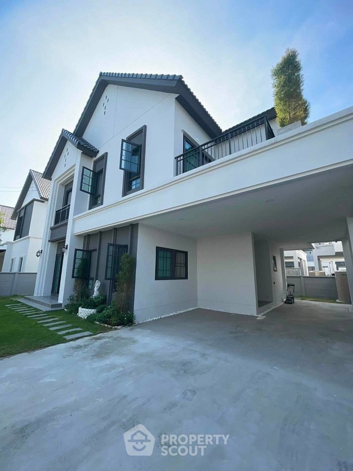 picture 265 Sqm 4-BR House For Rent At Centro Bangna (ID 3249054) - 1/10