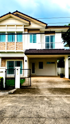 บ้านเดี่ยวให้เช่า : ให้เช่าบ้านเดี่ยว 2 ชั้น Mantana Rama 9–Srinakarin บ้านเดี่ยวพื้นที่กว้าง 68 ตร.วา บ้านเปล่า 48,000 / พร้อมเฟอร์ 55,000 บาท