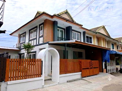ทาวน์โฮม สมุทรปราการ : ขายทาวน์เฮาส์ โครงการ บ้านพฤกษา 15 บางปู 2 ชั้น 3 ห้องนอน 2 ห้องน้ำ