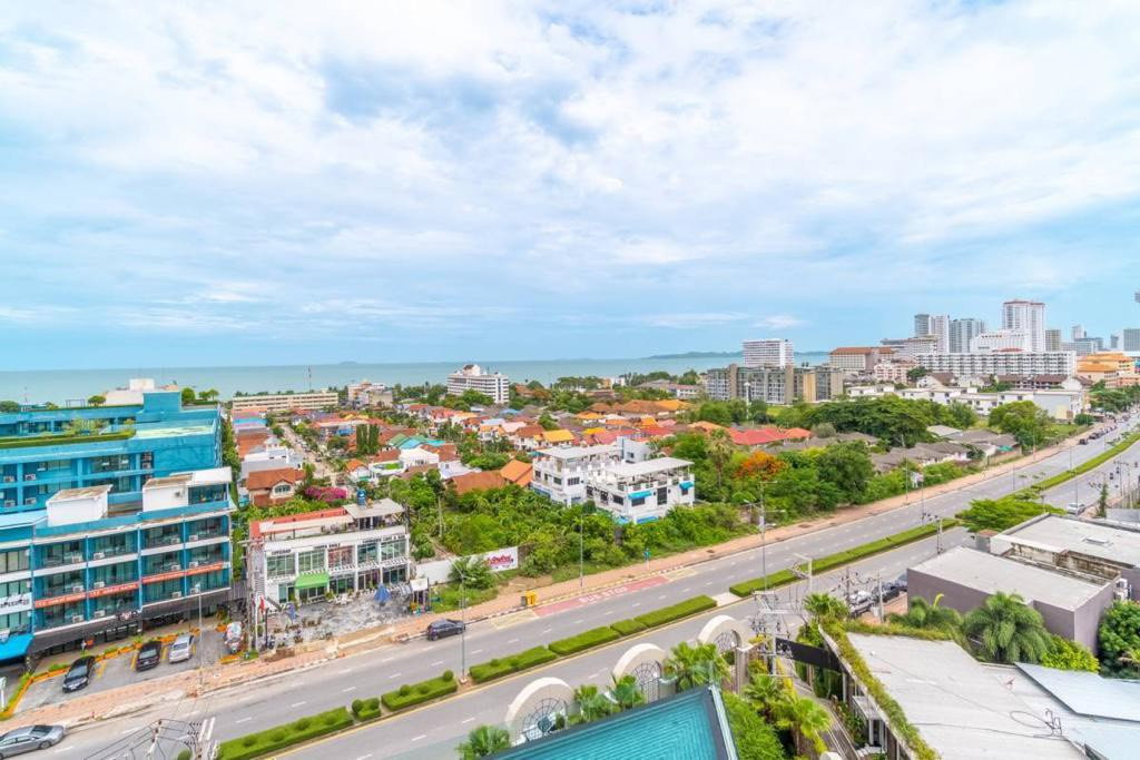 รูป For sale Condo The Riviera Ocean Drive fully furnished (S03-2681(S)) - รูปที่ 12/28