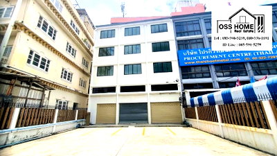 เช่าอาคารพาณิชย์ เขตสวนหลวง : KP139 ให้เช่าอาคารพาณิชย์ 5 ชั้น มีที่จอดรถรองรับลูกค้าได้ 5-6 คันด้านหน้า ด้านหลังตึกอีก 2 คัน ย่านศรีนครินทร์ เหมาะเปิดเป็นคลีนิกความสวยความงาม 