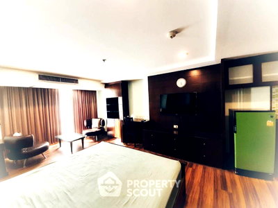 Condos for rent : Just 200m From BTS Nana | 1-BR At The Trendy Condominium (ID 937193)
