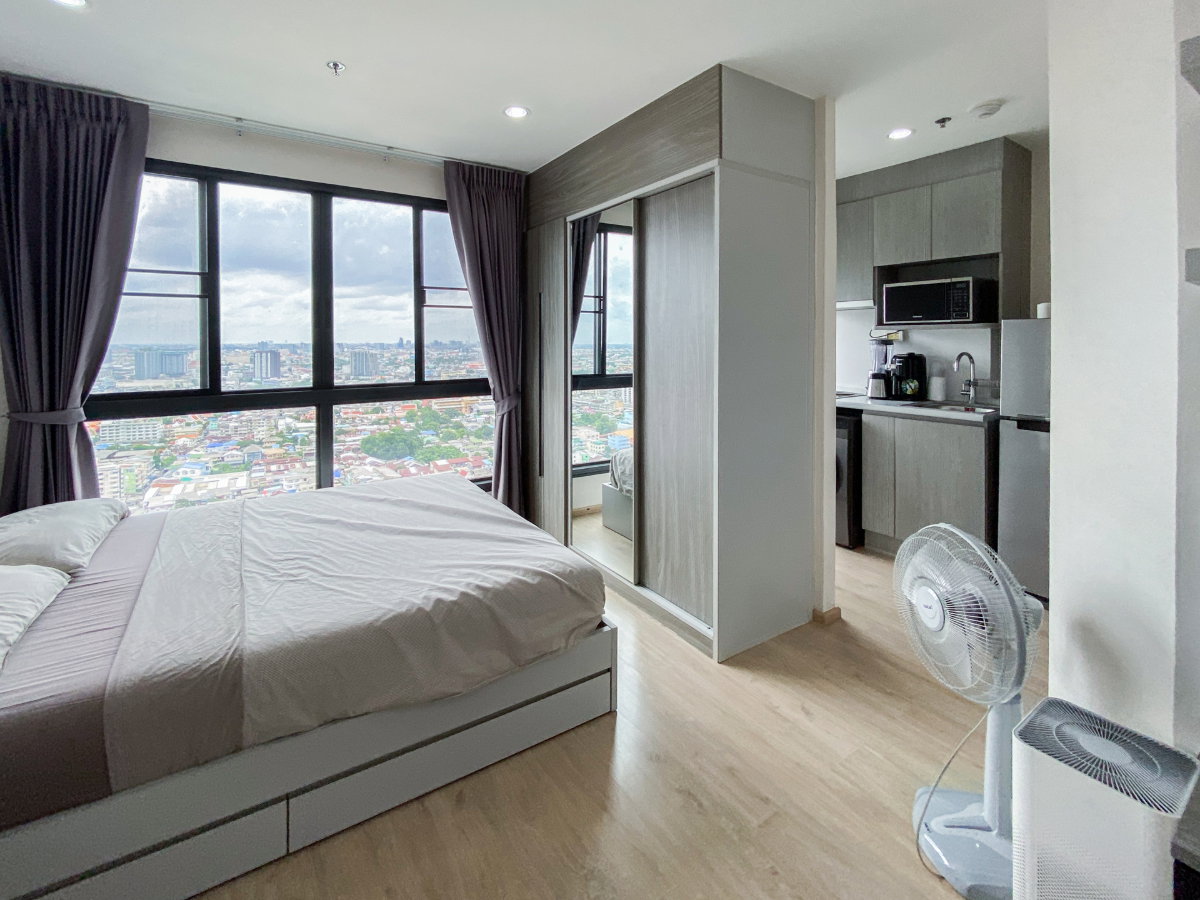 รูป 🏢 ขายไอดีโอ สาทร - ท่าพระ ใกล้ BTS โพธิ์นิมิตร ชั้น 29 ห้อง Studio ของแถมแน่น หิ้วกระเป๋าเข้าอยู่ได้เลย เพียง 1.81 ล้านบาท! 🏢 - รูปที่ 3/15