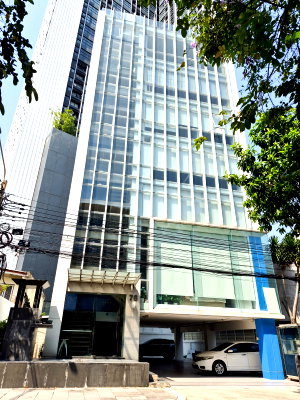 Shophouses for rent วิทยาลัยอาชีวศึกษาเอี่ยมละออ : For Rent  | Entire 7-Storey Office Building with Elevator | Narathiwas 15, Sathorn | 1,285 Sq.m.