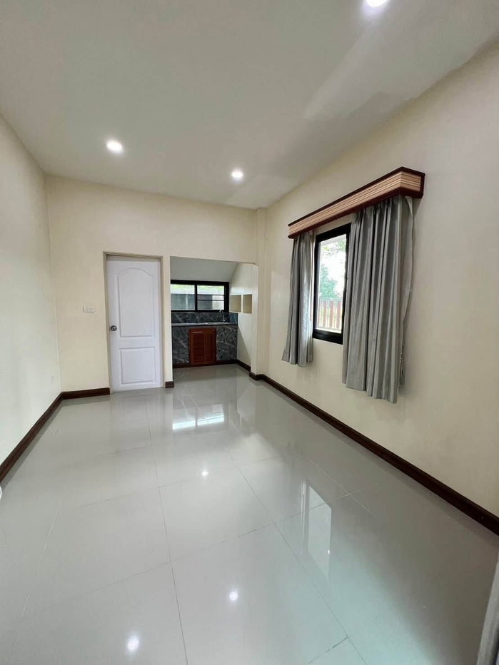 รูป 🏡 ให้เช่าด่วน! พูลวิลล่า 2 ชั้น 6 ห้องนอน ทำเลป่าแดด-แม่เหียะ ใกล้สนามบิน 📞 063-6649056 - รูปที่ 14/35
