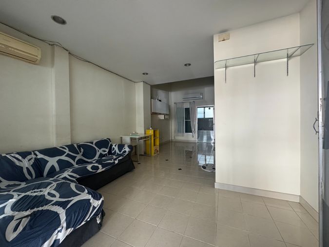3-bed townhouse for rent, 131 sqm, 17.6 sq wah, Baan Klang Muang The Paris Rama9-Ramkamhang