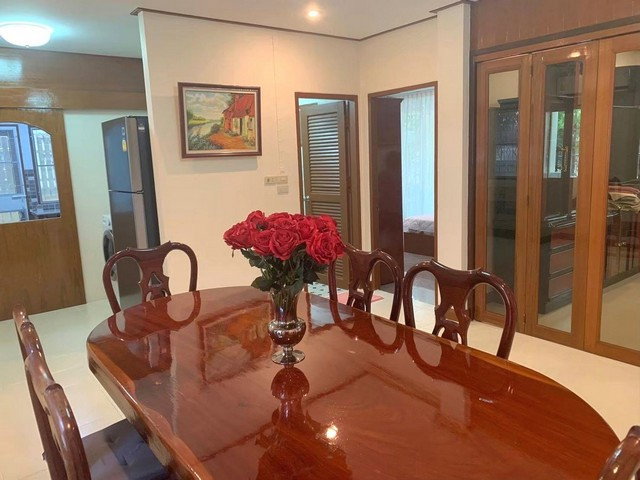 รูป ให้เช่าบ้านเดี่ยว2ชั้น 72ตรว. ซอยรามคำแหง 164 ใกล้โรงเรียนนานาชาติ RIS (Ruamrudee International School) - รูปที่ 4/8