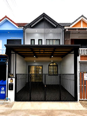 ทาวน์โฮม เขตหนองจอก : ทาวน์เฮ้าส์ รีโนเวทใหม่ หน้าบ้าน-หลังบ้านไม่ติดใคร หมู่บ้านกิตติชัยวิลล่า2 มิตรไมตรี8/3 เขตหนองจอก ทำเลดี พร้อมอยู่