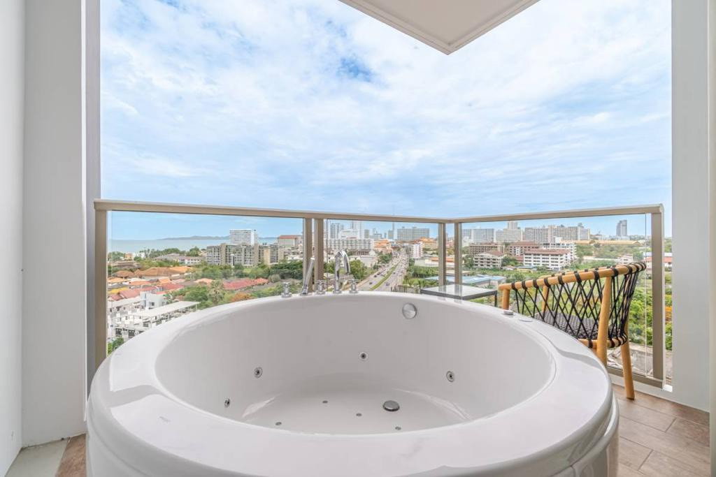 รูป For sale Condo The Riviera Ocean Drive fully furnished (S03-2681(S)) - รูปที่ 17/28