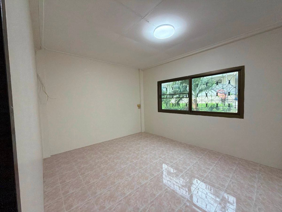 รูป ให้เช่า บ้านเดี่ยว พหลโยธิน 52 ซอยร่วมใจ 5 | 264 ตร.ม. | 4 ห้องนอน | จอดรถ 6 คัน - รูปที่ 18/22