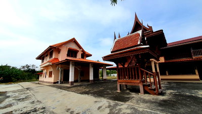 บ้านเดี่ยว สุพรรณบุรี : บ้านทรงไทย ใหม่มือ1 ติดทาง ติดน้ำ ใกล้ความเจริญและใกล้สถานที่ท่องเที่ยวมากมาย ใกล้กรุงเทพมหานคร 