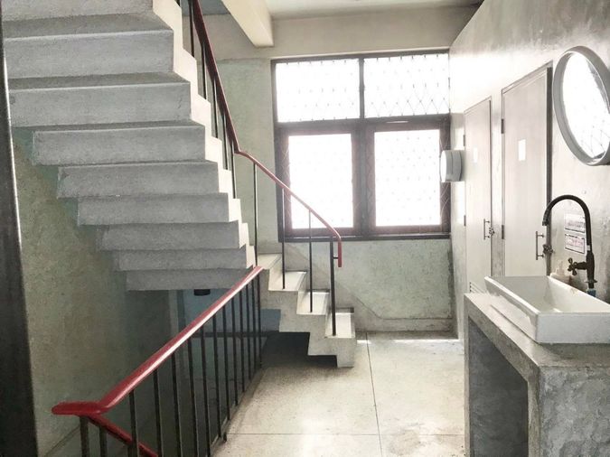 5-bed townhouse for rent, 300 sqm, 20 sq wah, Bang Rak