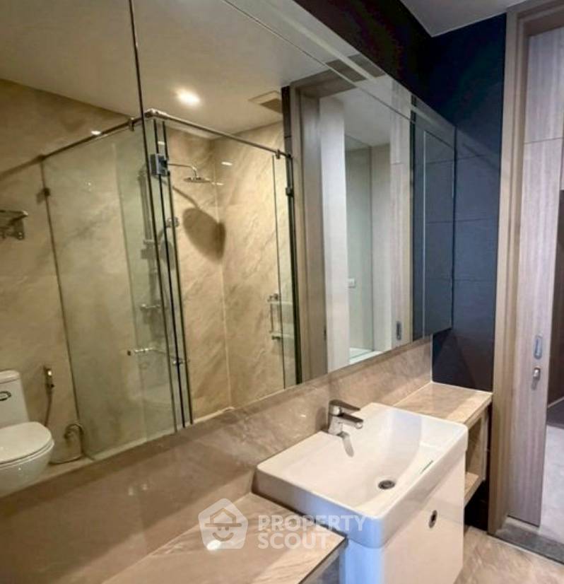 picture 100m To BTS Phloen Chit | 2-BR Condo, Noble Ploenchit (ID 3252251) - 3/5