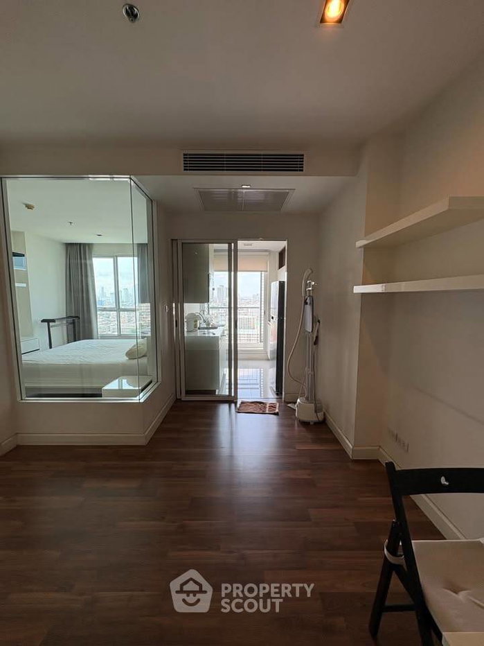 รูป คอนโด 1 ห้องนอน ชั้น 19 The Room Sathorn-Taksin ใกล้ BTS โพธิ์นิมิตร (ID 3255989) - รูปที่ 11/15