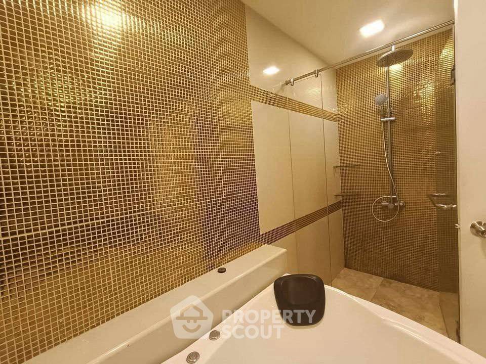 รูป คอนโด 1 ห้องนอน ขนาด 105 ตร.ม. View Talay 6 Condominium พัทยากลาง (ID 3254786) - รูปที่ 4/18