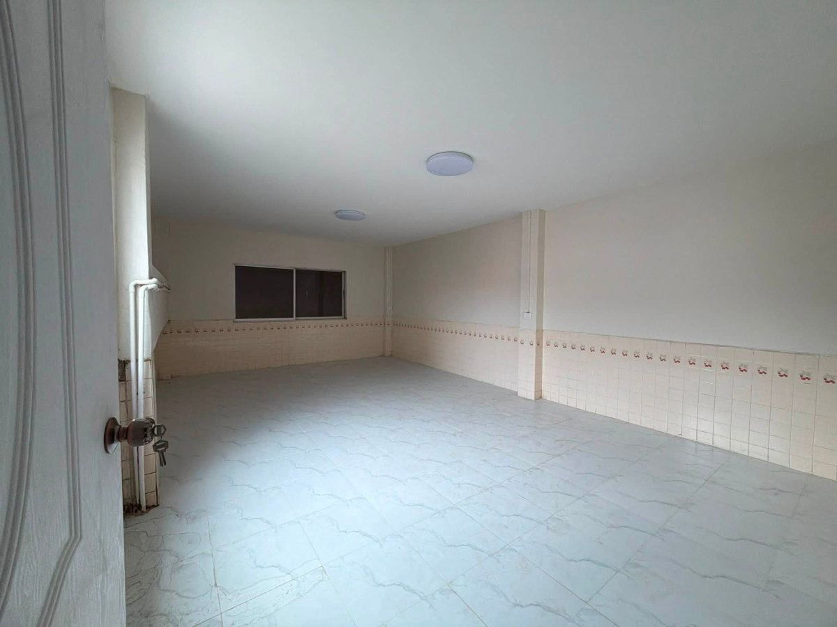 รูป ให้เช่า บ้านเดี่ยว พหลโยธิน 52 ซอยร่วมใจ 5 | 264 ตร.ม. | 4 ห้องนอน | จอดรถ 6 คัน - รูปที่ 20/22