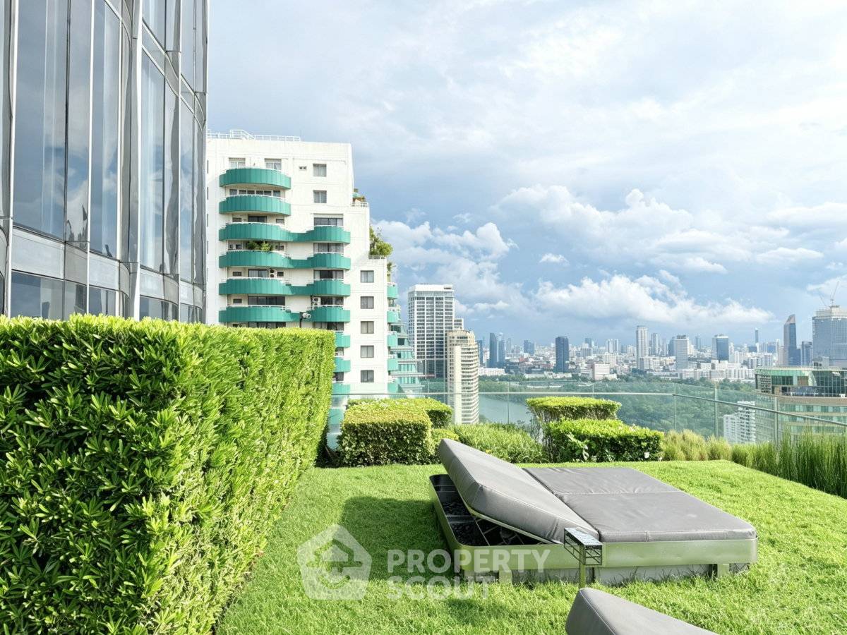 picture 35th-Floor 3-BR Celes Asoke 50m To MRT Sukhumvit (ID 3117630) - 12/16