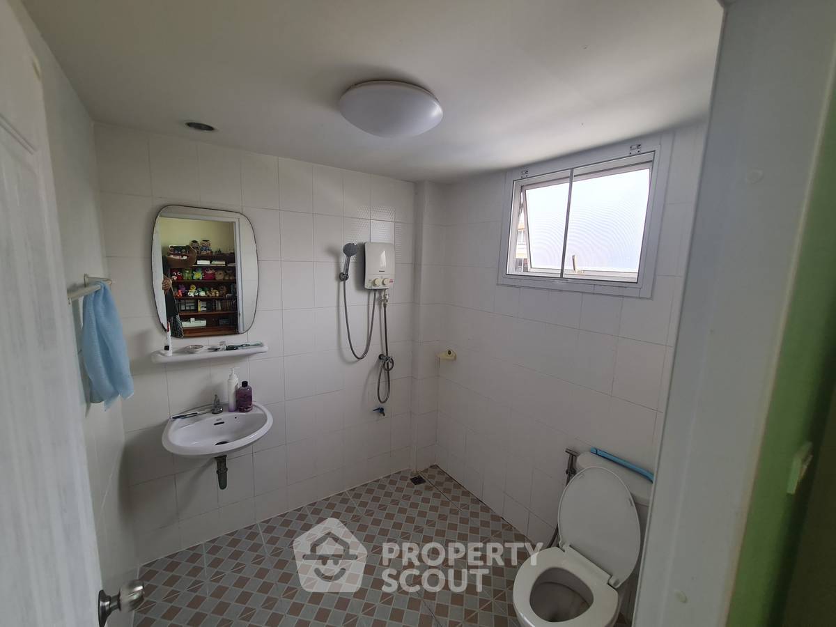 รูป ขายทาวน์เฮาส์ 3 ห้องนอน 311 ตร.ม. HALLMARK HOME OFFICE ใกล้ BTS อ่อนนุช (ID 3252269) - รูปที่ 10/11