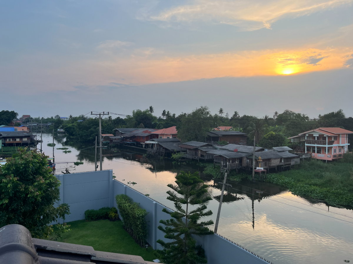 รูป ขายบ้านสวย Anya ราชพฤกษ์–นครอินทร์ ที่ดิน 102 ตร.ว. วิวคลอง บรรยากาศสงบ สไตล์ French Country - รูปที่ 4/20