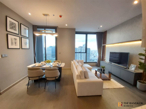 THE ESSE at SINGHA COMPLEX near MRT Phetchaburi Station