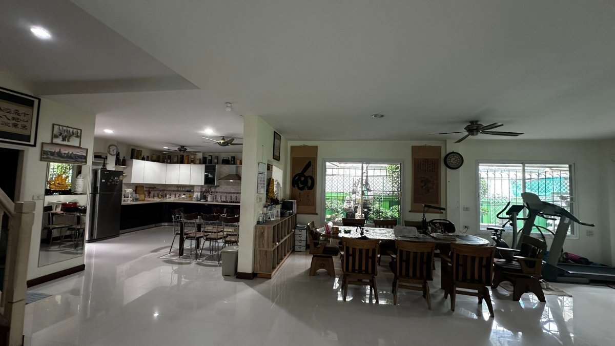 รูป ขายบ้านเดี่ยว บ้านมัณฑิกา บางบอน–เพชรเกษม ขนาดใหญ่ 115 ตร.ว. พื้นที่ใช้สอยประมาณ 300 ตร.ม. ต่อเติมครบ พร้อมเฟอร์นิเจอร์บิ้วอินทั้งหลัง ราคา 8.5 ล้าน - รูปที่ 3/21