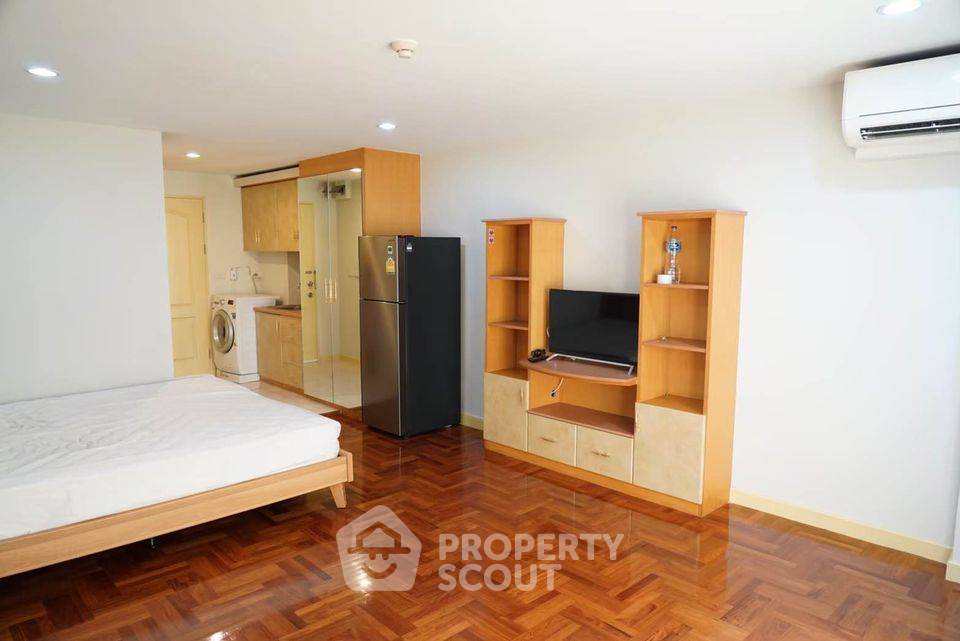 picture 100m To BTS Sala Daeng | 1-BR Silom Terrace Condominium (ID 467475) - 7/9