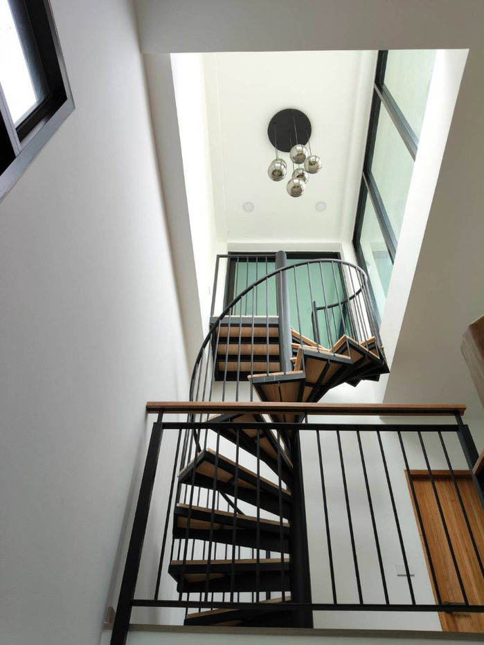 picture Large detached house, Rama 9 area, near MRT. - 7/19