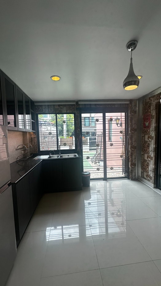 รูป ขายบ้านกลางเมืองกัลปพฤกษ์ หลังมุม 32.6 ตร.วา | 3 ชั้น | 3 ห้องนอน | 3 ห้องน้ำ | 4.49 ล้านบาท สนใจทัก line: minniemah - รูปที่ 15/27