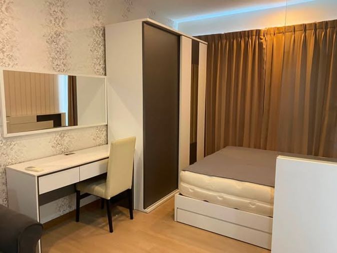 Studio condo for rent, 30 sqm, Hive Taksin