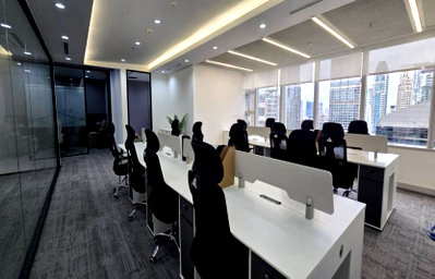 Office for rent วิทยาลัยอาชีวศึกษาเอี่ยมละออ : LTH16110 - Office Space for Rent Witthayu | 138 sq.m. | CRC Tower | All Seasons Place | 191,820 THB 