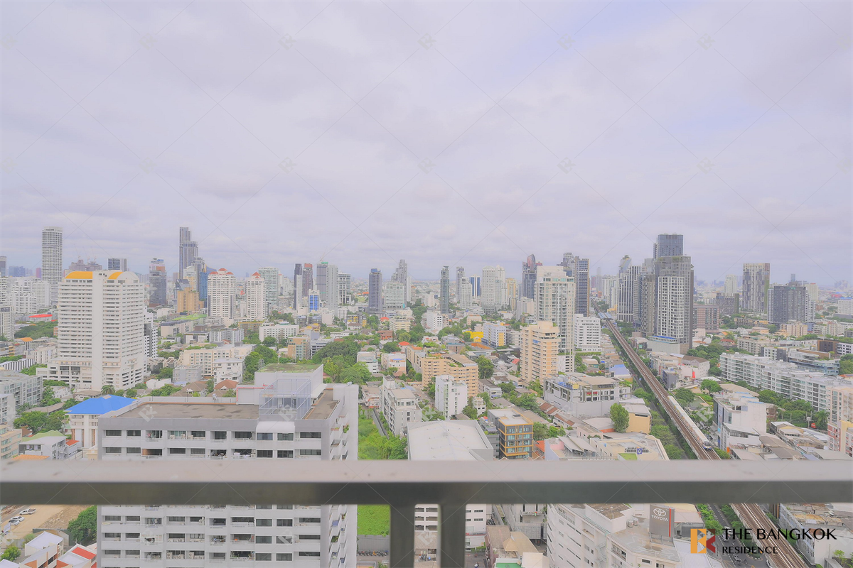 picture Comfortable and Ready to Move-in The Madison Condominium Sukhumvit 41 near BTS Phrom Phong - 5/10