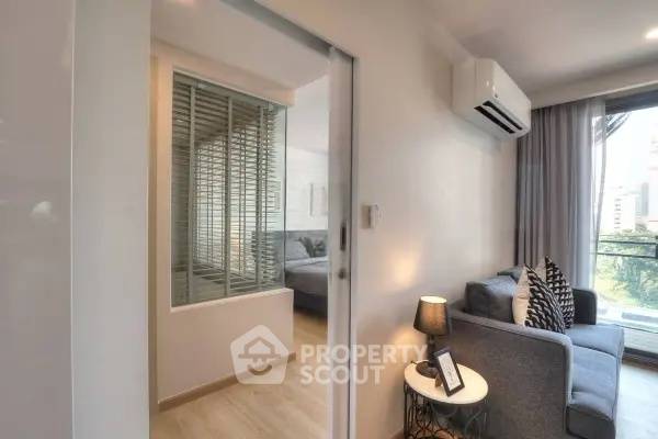picture 47 Sqm 1-BR Condo At Via Botani Near BTS Phrom Phong (ID 2316920) - 7/11