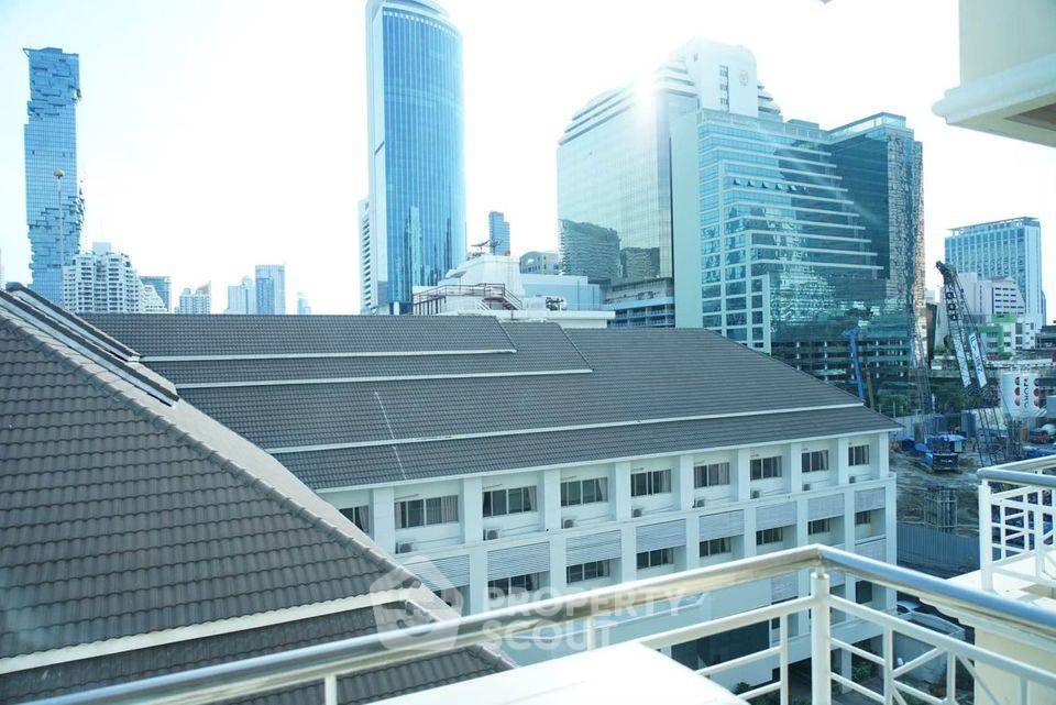 picture 100m To BTS Sala Daeng | 1-BR Silom Terrace Condominium (ID 467475) - 9/9