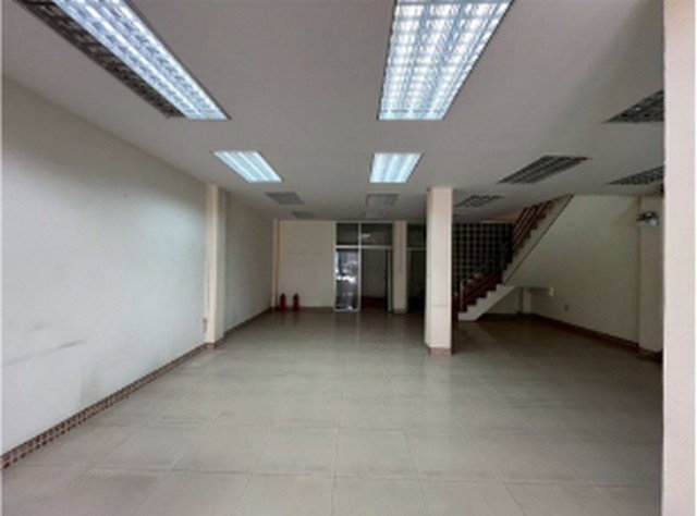 รูป H3176 ขายอาคารพาณิชย์ โครงการ แม่น้ำทองคำ ตำบลกระทุ่มล้ม อำเภอสามพราน จังหวัดนครปฐม - รูปที่ 2/8