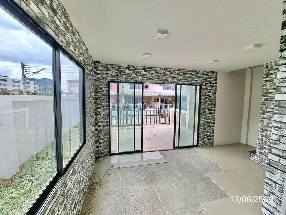 picture TOWN HOUSE 24.7 Sq.w. Si Racha Chonburi for 2.6M - 25/41
