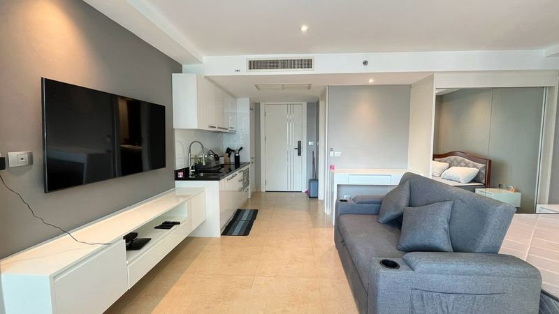 picture ⛵ Centara Avenue ⛵ Pool view / 3F / Studio room >> THB17,000/month彡 - 4/9