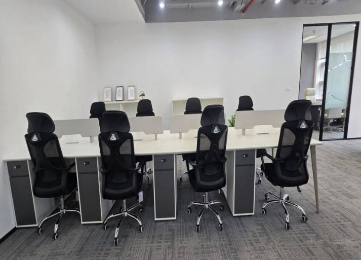 picture LTH16111 - Office Space for Rent Witthayu | 95 sq.m. | CRC Tower | All Seasons Place | 132,050 THB - 4/6