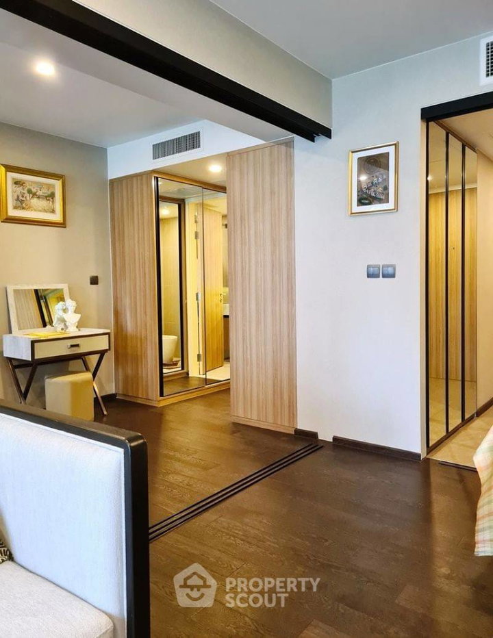 รูป ใกล้ BTS ชิดลม 200 ม. | คอนโด 1 ห้องนอน Na Vara Residence ขาย (ID 565527) - รูปที่ 6/13