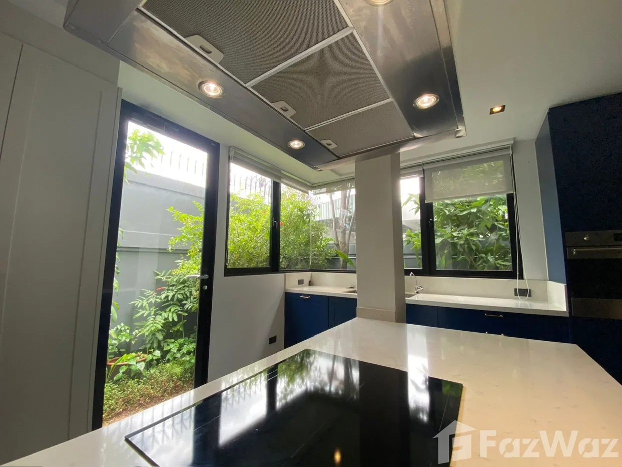 รูป บ้านเดี่ยวให้เช่า 4 ห้องนอน ใน คลองตันเหนือ, กรุงเทพมหานคร 6736632 - รูปที่ 12/44