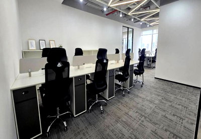 Office for rent วิทยาลัยอาชีวศึกษาเอี่ยมละออ : LTH16111 - Office Space for Rent Witthayu | 95 sq.m. | CRC Tower | All Seasons Place | 132,050 THB