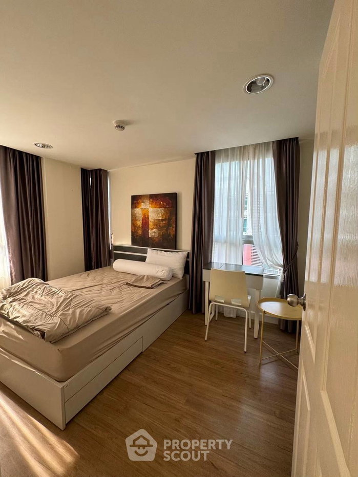 picture 2-BR Condo At The Kris Ratchada 17 Near MRT Sutthisan (ID 3249559) - 9/11