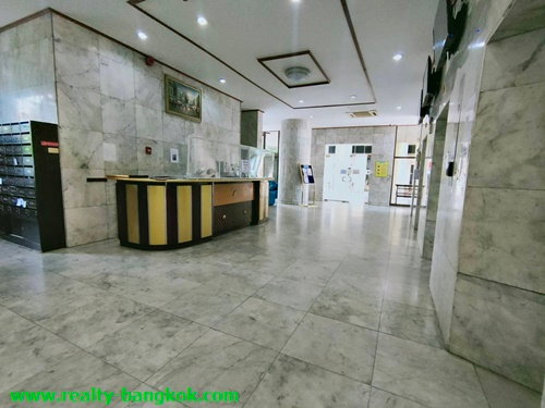 รูป ให้เช่า บางนาคอมเพล็กซ์ เรสซิเดนเชียล ห้องใหญ่ 120 ตร.ม. ใกล้เซ็นทรัลบางนา 500 เมตร/ 5 นาทีถึง MRT ศรีอุดม เฟอร์ครบ พร้อมอยู่ (มีที่ชาร์จ EV ในอาคาร) - รูปที่ 25/32