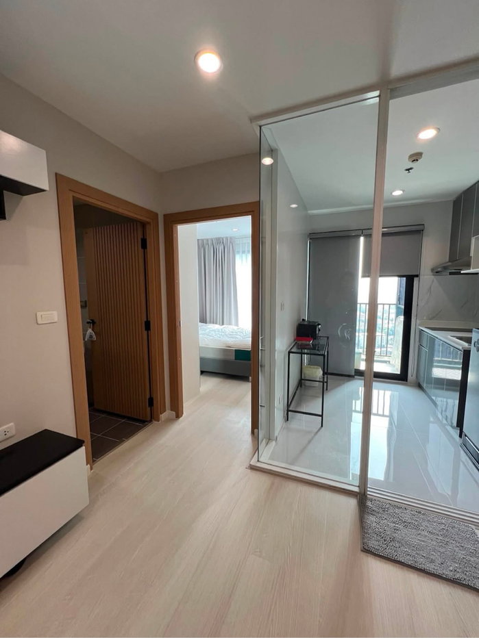 รูป S340🔥ให้เช่า📍 The Base Rama 9 - Ramkhamhaeng (เดอะ เบส พระราม 9 - รามคำแหง) พร้อมเข้าอยู่ เฟอร์นิเจอร์ และ เครื่องใช้ไฟฟ้าครบ มีเครื่องซักผ้า - รูปที่ 6/17