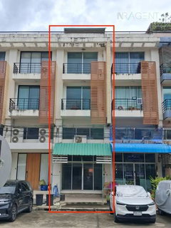 ขายทาวน์เฮาส์ โครงการ ทาวน์พลัส ประชาอุทิศ 3 ชั้น 5 ห้องนอน 3 ห้องน้ำ