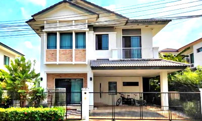 Houses for rent : Thailand House for rent 3 bedroom 62 Square Wa 60000 THB per month.