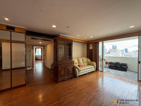 ðïļ Luxury Condo for Sale DS Tower II Sukhumvit 39 , High Floor , Pet-Friendly Residence with Privacy