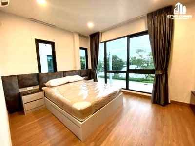 Houses for rent Bang Plee Samut Prakarn : For Rent: Single-Detached House - CENTRO Bangna (Phase 1)  with fully furnished luxury built-in interiors. Ready to move in!   4 Bedrooms  5 Bathrooms