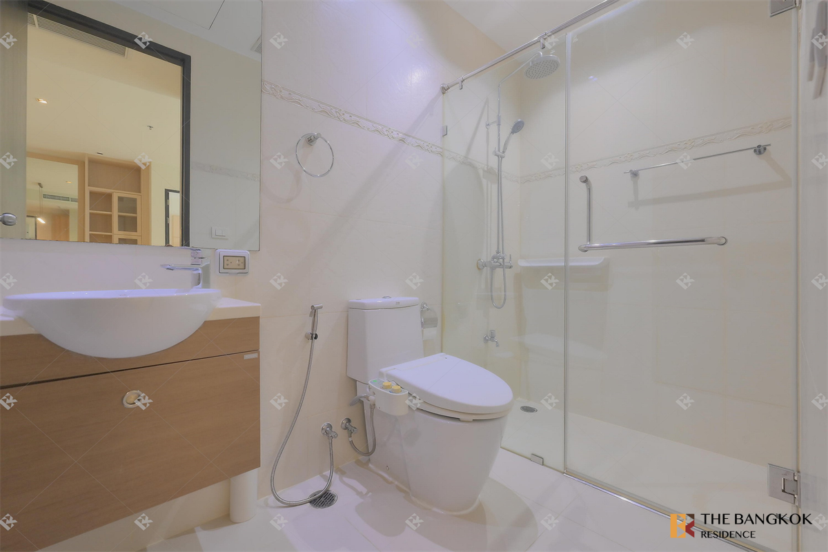 picture Comfortable and Ready to Move-in The Madison Condominium Sukhumvit 41 near BTS Phrom Phong - 9/10