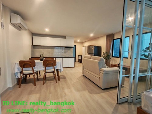 รูป ให้เช่า บางนาคอมเพล็กซ์ เรสซิเดนเชียล ห้องใหญ่ 63 ตร.ม. ใกล้เซ็นทรัลบางนา 500 เมตร/ 5 นาทีถึง MRT ศรีอุดม เฟอร์ครบ พร้อมอยู่ (มีที่ชาร์จ EV ในอาคาร)  - รูปที่ 5/24